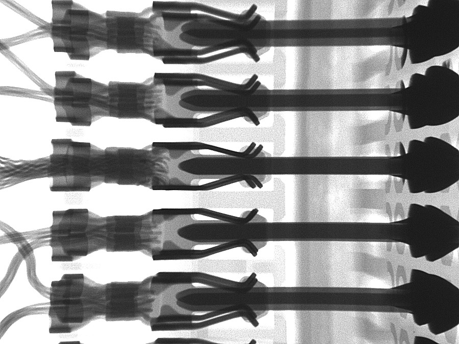 X-RAY对汽车线束插拔后接触是否到位的影像检测图 X-RAY对汽车线束插拔后接触是否到位的影像检测图